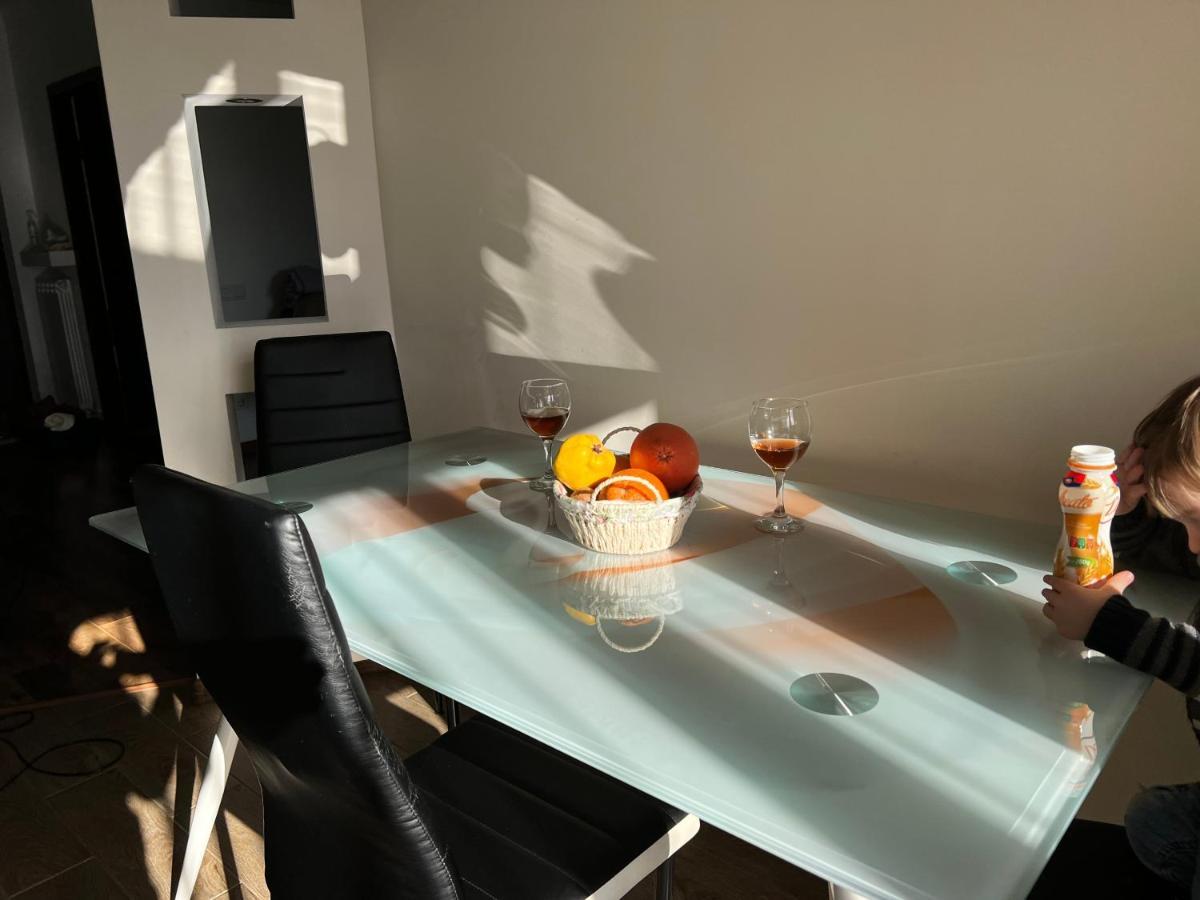 English Breakfast Chisinau Luaran gambar